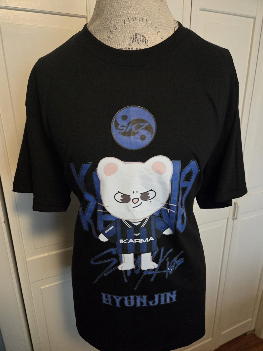 Karma Hyunjin Jiniret Black Short Sleeve Graphic Tee